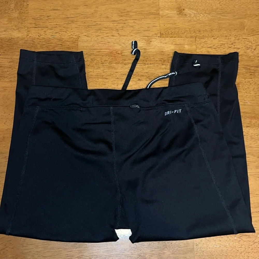 Nike Black Dri Fit Running Capri Stretch Waist Womens Small